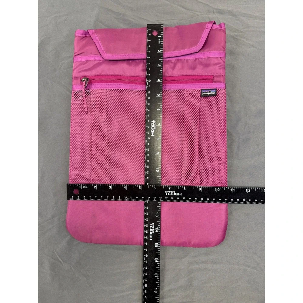 Patagonia Magenta Padded Laptop Tablet Sleeve Case Mesh Pocket Pink 10.5x15